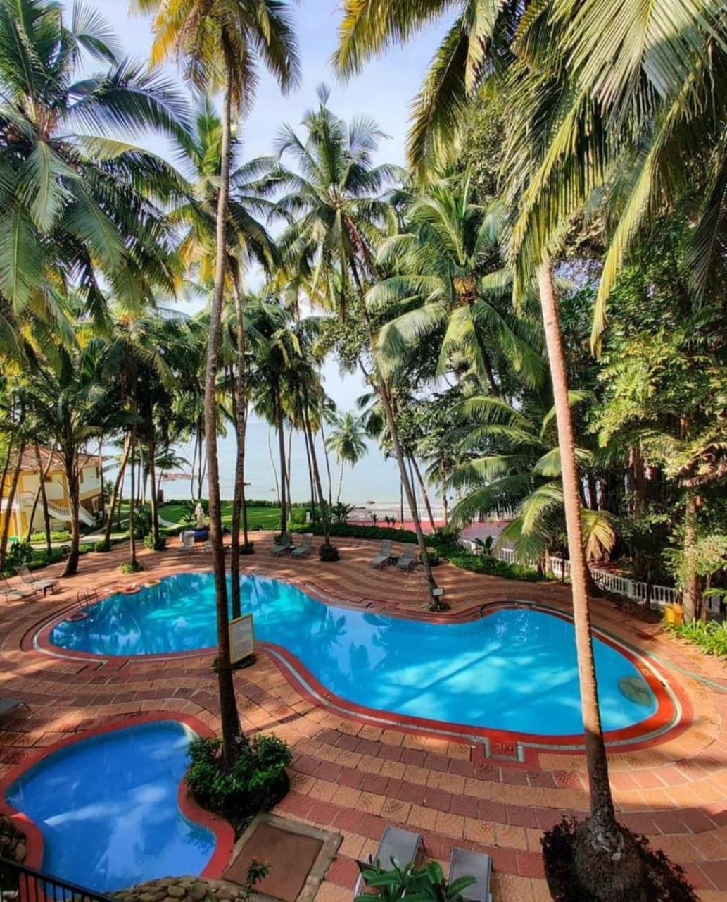 Bambolim Beach Resort Екстер'єр фото